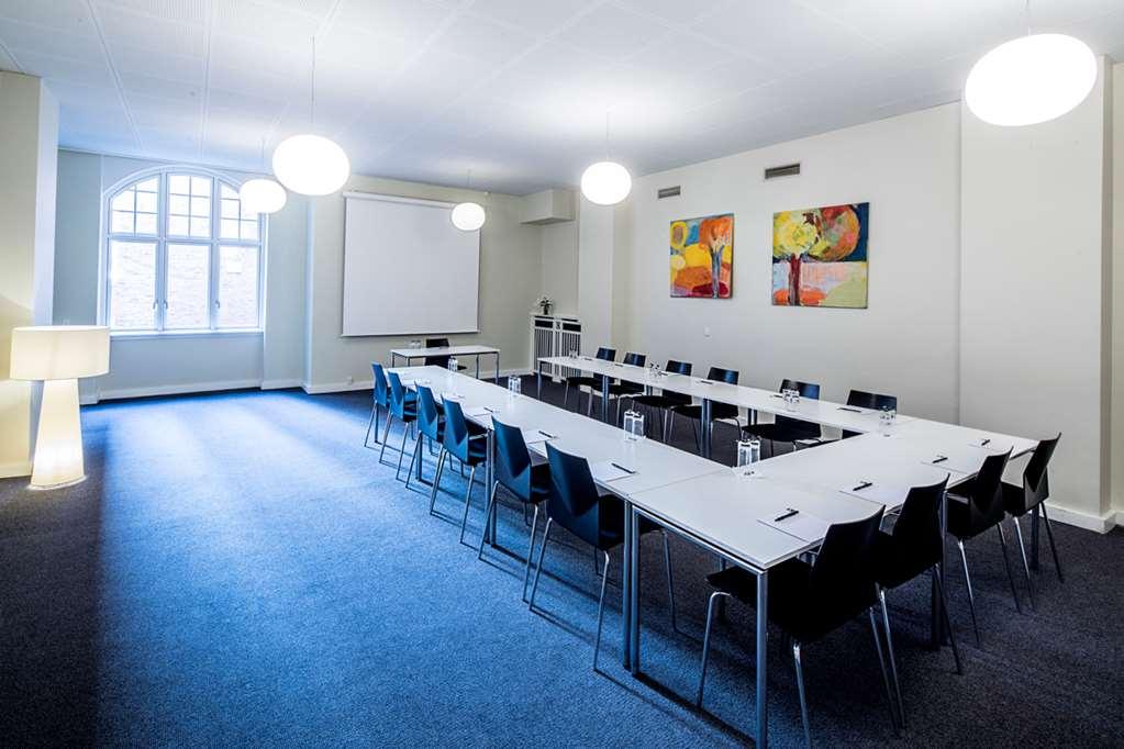 First Hotel Grand Odense Facilities photo